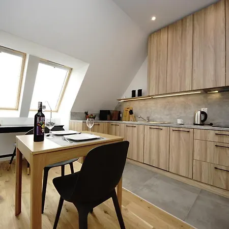 Bh Properties, Teatr Wybrzeze Srodmiescie