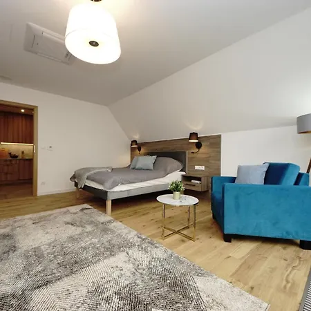 Bh Properties, Teatr Wybrzeze Srodmiescie 아파트 *