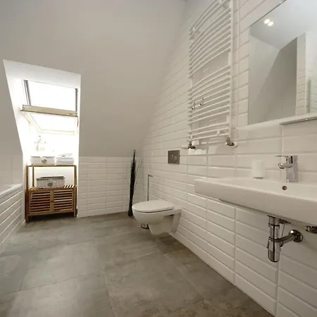 Bh Properties, Teatr Wybrzeze Srodmiescie * 그단스크