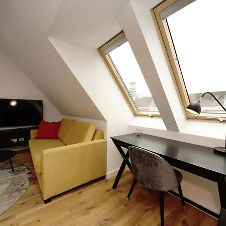Bh Properties, Teatr Wybrzeze Srodmiescie 아파트 *