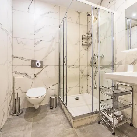 Bh Properties, Teatr Wybrzeze Srodmiescie *