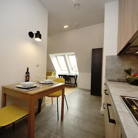 Bh Properties, Teatr Wybrzeze Srodmiescie グダニスク