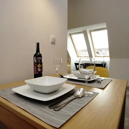 Bh Properties, Teatr Wybrzeze Srodmiescie Lejlighed