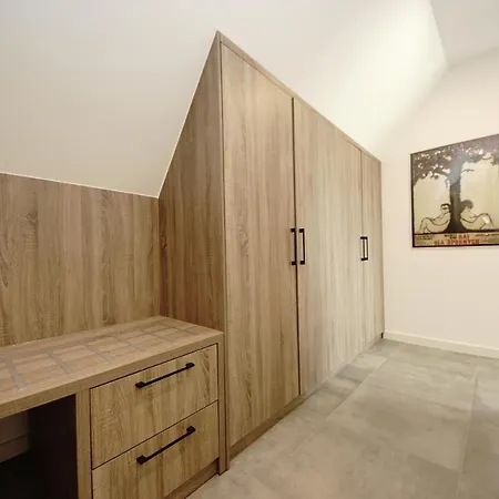 Bh Properties, Teatr Wybrzeze Srodmiescie Lejlighed