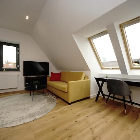 Bh Properties, Teatr Wybrzeze Srodmiescie