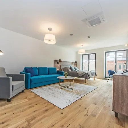 Bh Properties, Teatr Wybrzeze Srodmiescie グダニスク