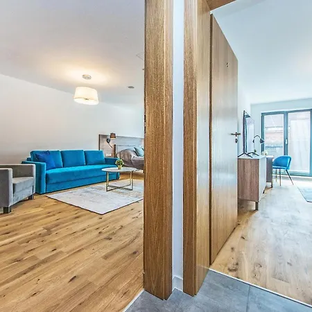 Bh Properties, Teatr Wybrzeze Srodmiescie グダニスク